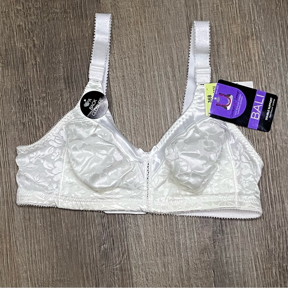 Bali Women's Elegant White Lace Bra